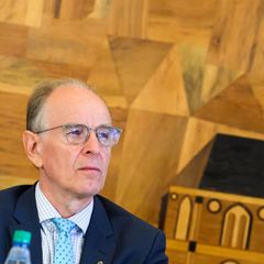 Auch die Aufarbeitung sexualisierter Gewalt wird Landesbischof Ralf Meister bei der Synode beschäftigen. (Archivbild) Foto: Juli