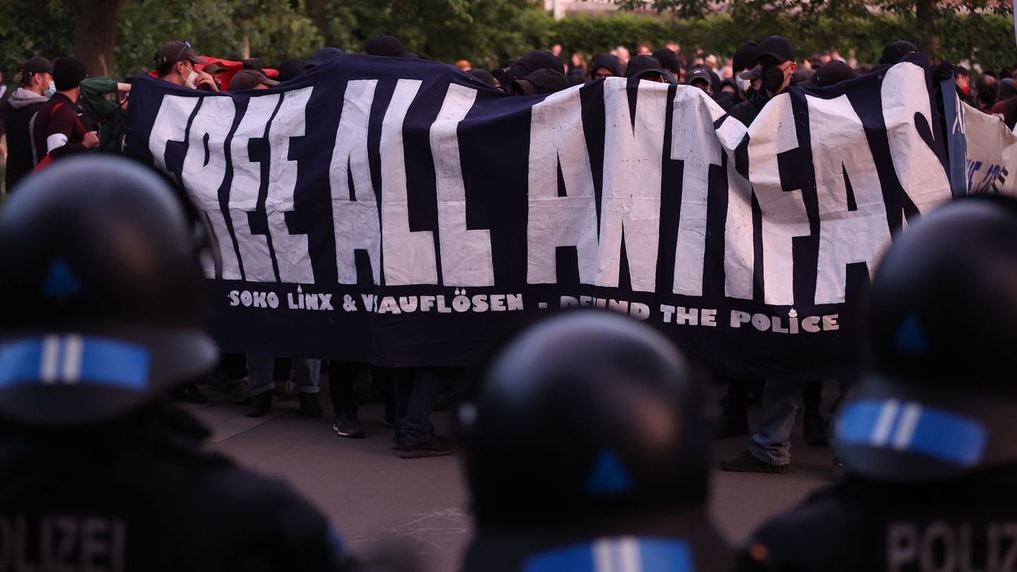 Vor dem Oberlandesgericht Dresden soll gegen weitere Mitglieder einer linksextremistischen Gruppe verhandelt werden. (Archivfoto