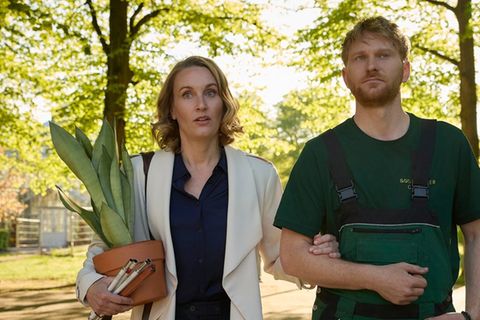 "Die Heiland - Wir sind Anwalt: Blind": Romy Heilands (Christina Athenstädt, l.) Mandant Tobias Brinitzer (Lucas Prisor, r.) f