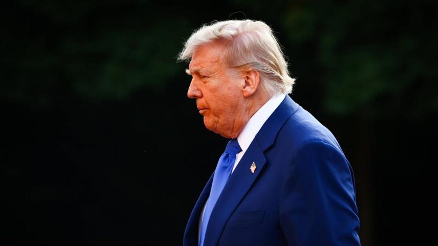 US-Präsident Trump verkehrte als New Yorker Immobilienmagnat und als Nachbar in Florida ab den 1990er-Jahren mit Jeffrey Epstein