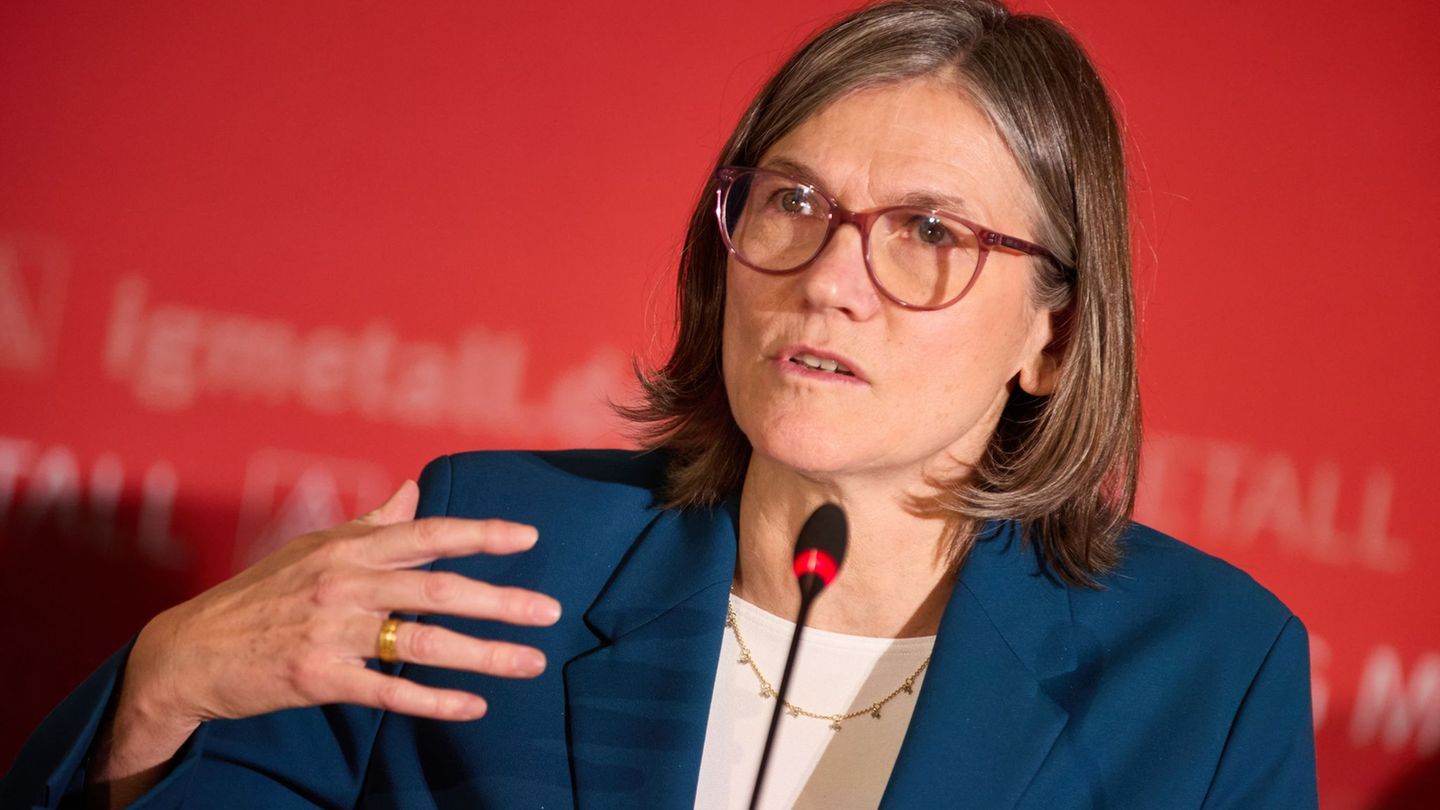 Die IG-Metall-Chefin fordert ein Standortbekenntnis von Unternehmen - und ein Ende von Debatten über vermeintlich faule Beschäft