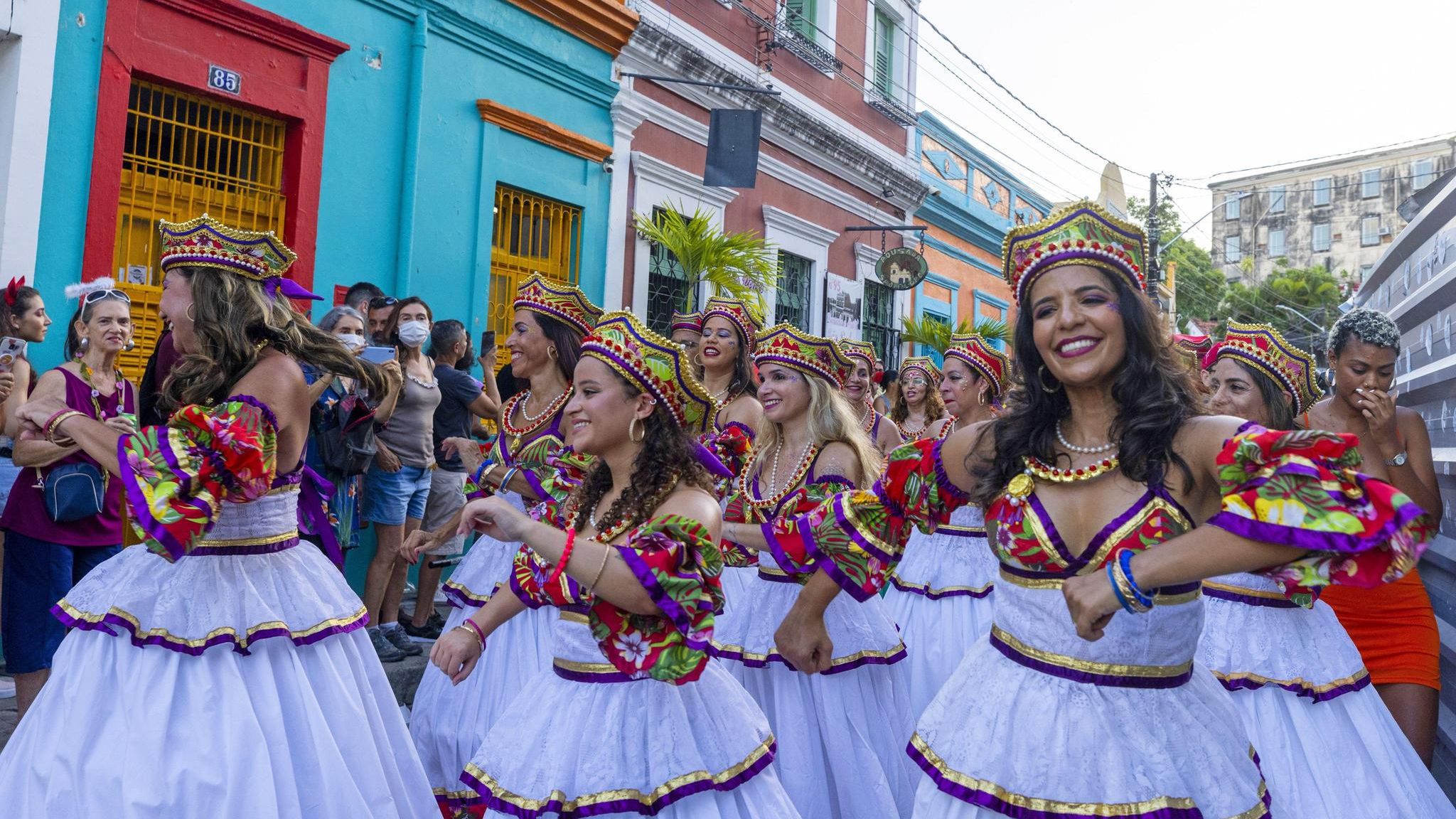 Das Leben findet draußen statt: Straßenkarneval in Olinda, nahe Recife