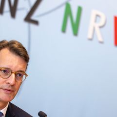 Nordrhein-Westfalens Ministerpräsident Hendrik Wüst (CDU) skizziert Leitlinien für grundlegende politische Kurskorrekturen. (Arc