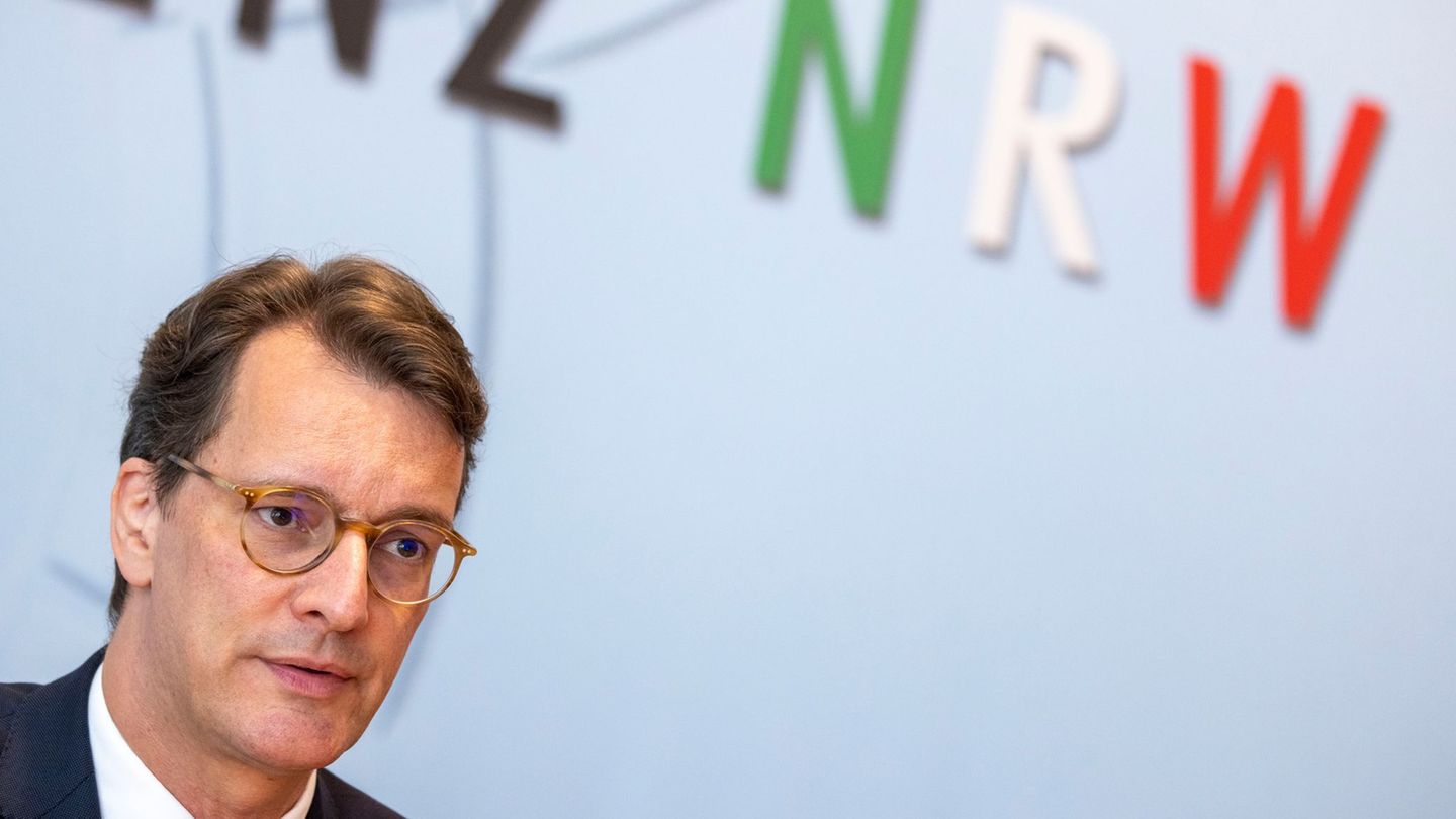 Nordrhein-Westfalens Ministerpräsident Hendrik Wüst (CDU) skizziert Leitlinien für grundlegende politische Kurskorrekturen. (Arc