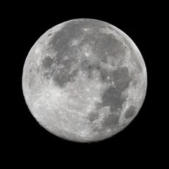 Vollmond wird Supermond im Dezember