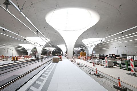 Wann hier im neuen Stuttgarter Tiefbahnhof die ersten Züge fahren, ist unklar. (Archivbild) Foto: Bernd Weißbrod/dpa