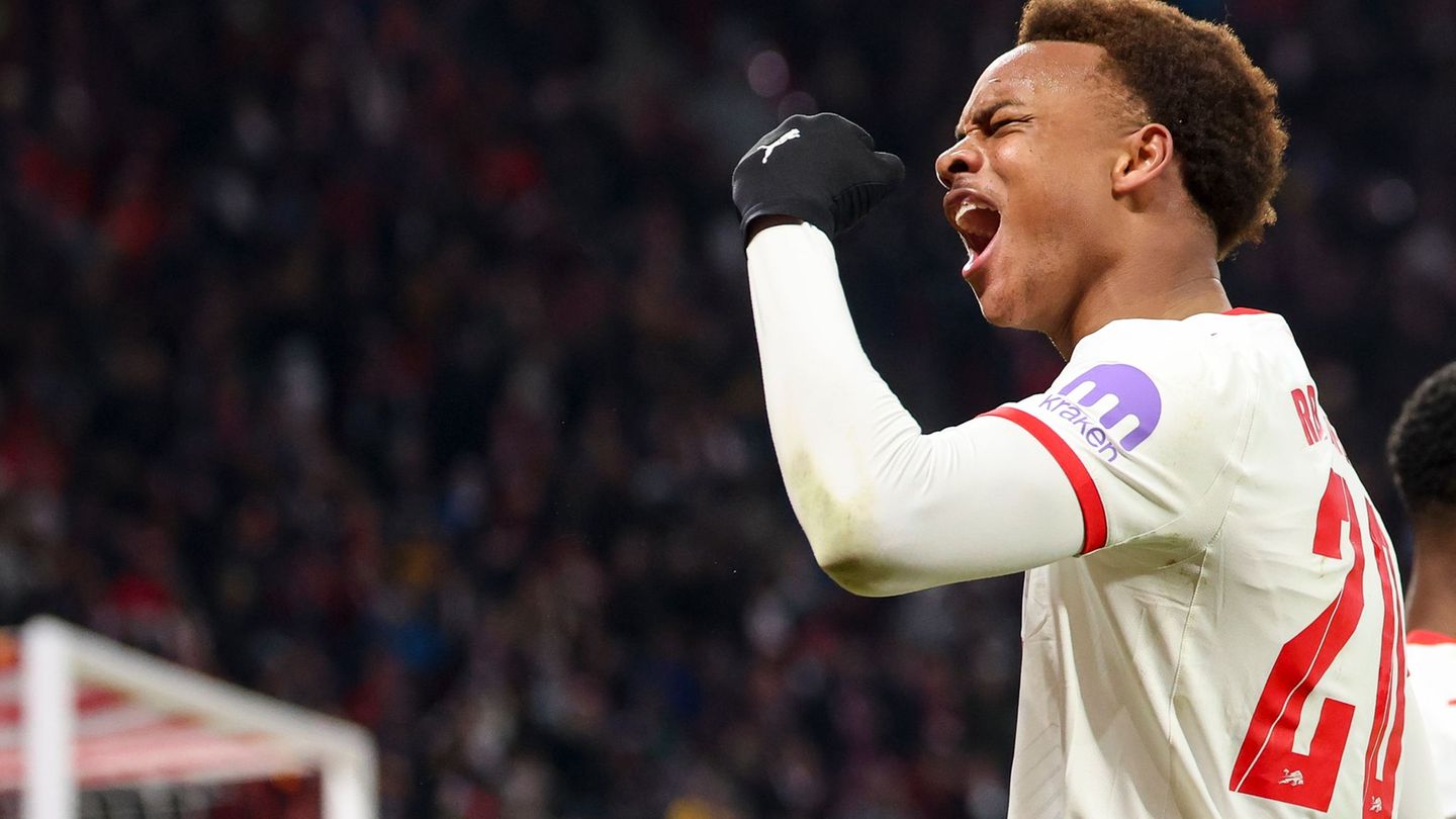 Assan Ouédraogo (RB Leipzig) jubelt nach dem Treffer zum 1:0 gegen Bremen. Nun fällt er verletzungsbedingt aus. Foto: Jan Woitas