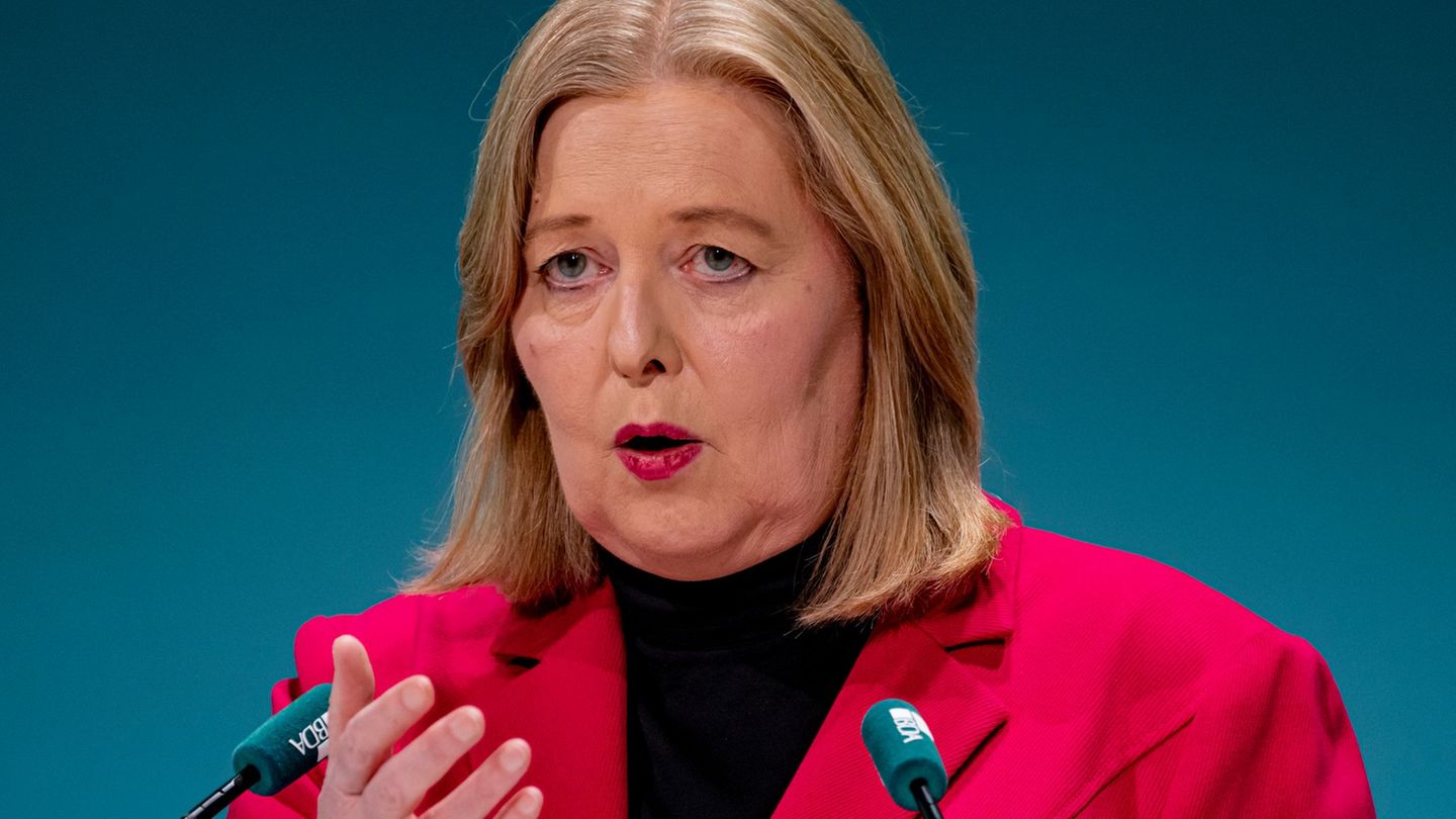 Arbeitsministerin Bärbel Bas (SPD) wirbt für die Rentenpläne. Foto: Fabian Sommer/dpa