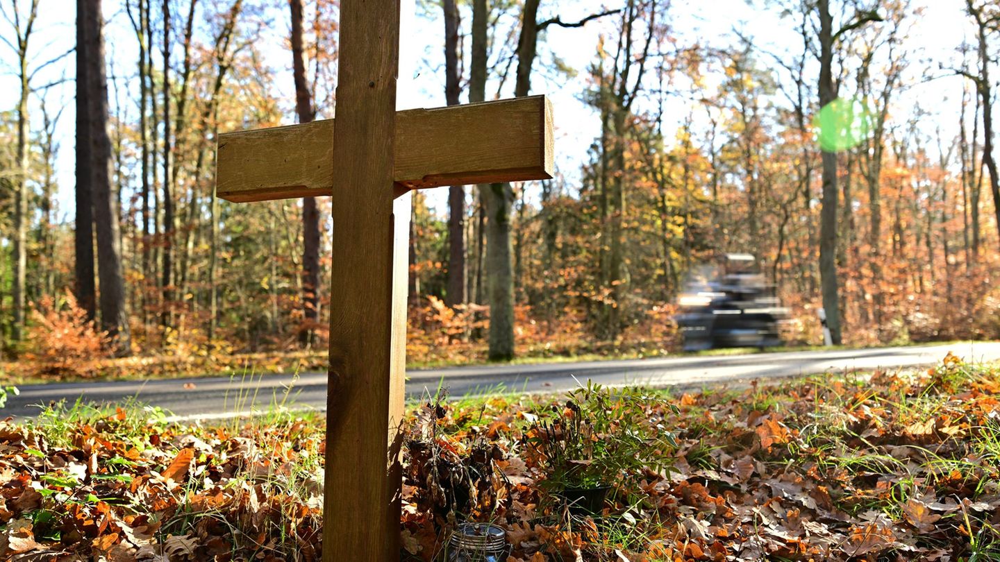 Dennoch sind 71 Menschen in den ersten neun Monaten des Jahres 2025 auf den Straßen Sachsen-Anhalts ums Leben gekommen. (Symbolb