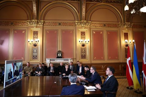 Treffen der Koalition der Willigen im hybriden Format im Oktober