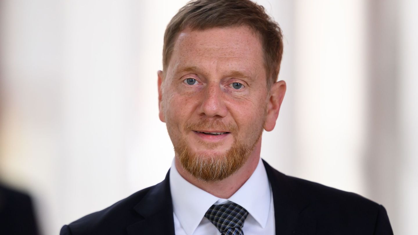 Sachsens Minderheitsregierung könne anderen als Beispiel dienen, sagte Ministerpräsident Michael Kretschmer (CDU). (Archivbild)