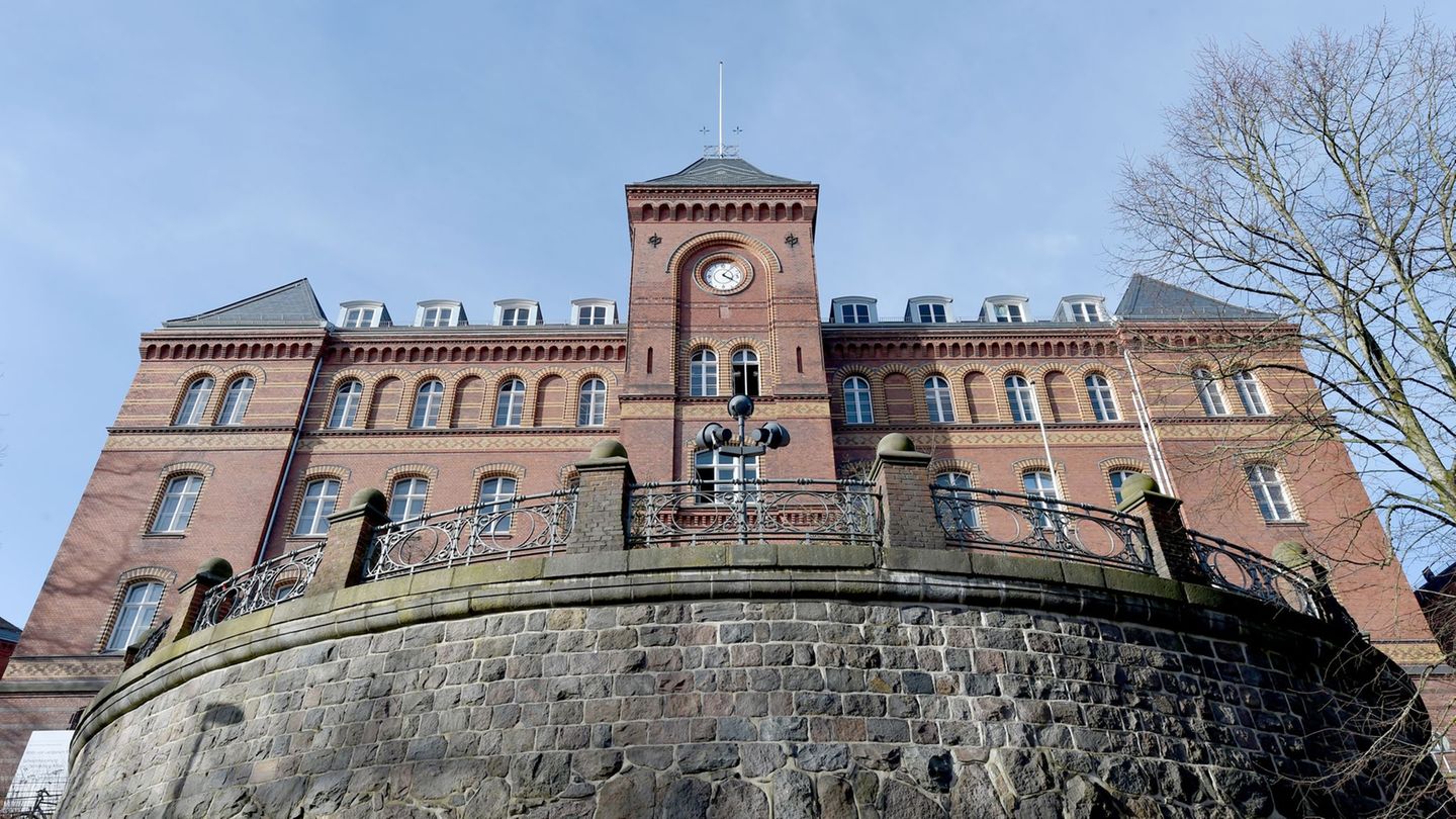 Die Frau wurde wegen versuchten Totschlags verurteilt (Archivbild). Foto: Carsten Rehder/dpa