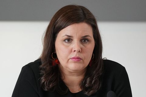 Hamburgs Justizsenatorin Gallina will das Gewaltschutzgesetz erweitern. (Archivbild) Foto: Soeren Stache/dpa