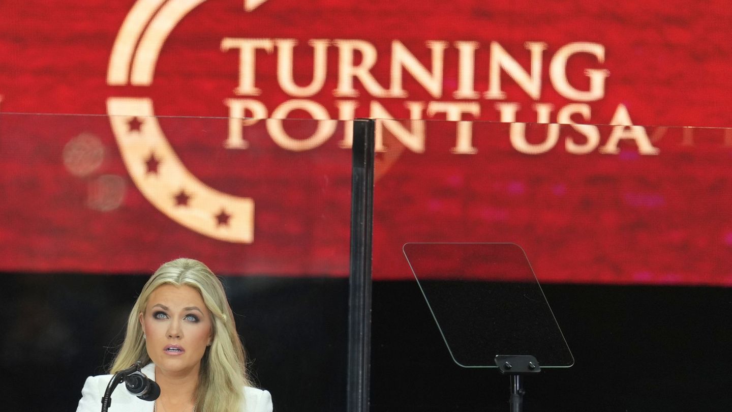 Kirks Organisation unterstützt eine Präsidentenkandidatur von JD Vance. (Archivbild) Foto: Ross D. Franklin/AP/dpa