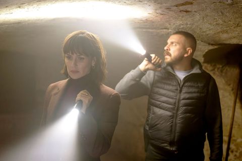 Auf "Dunkelheit" folgt "Licht": Maryam Azadi (Melika Foroutan) und Hamza Kulina (Edin Hasanovic) arbeiten zum zweiten Mal als "Tatort"-Ermittler in Frankfurt. Diesmal geht es um ein lange vermisstes Kind, dessen Mutter die Hoffnung nicht aufgeben will.