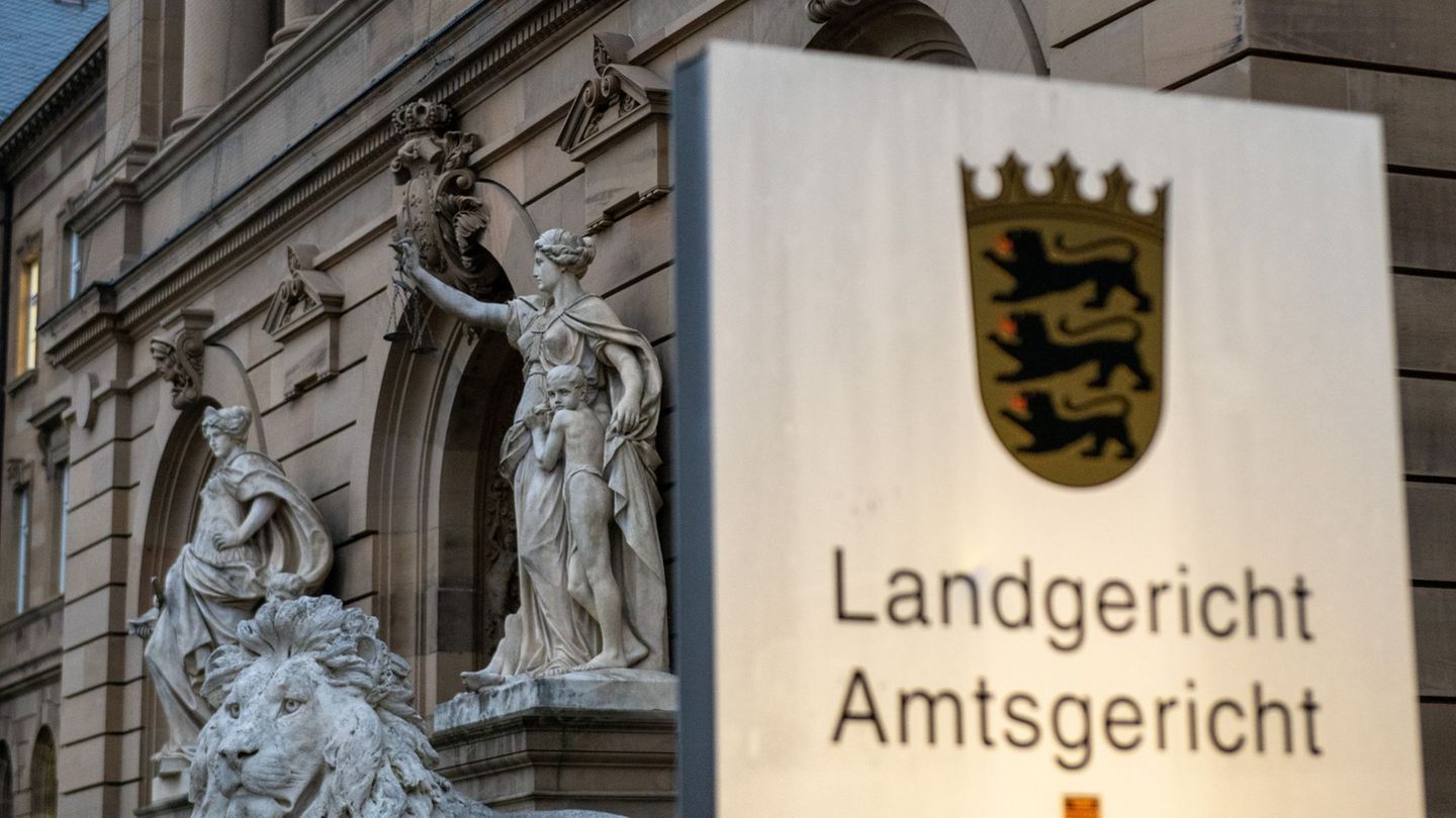 Ein 34-Jähriger steht ab Mittwoch wegen versuchten Mordes vor Gericht. (Archivbild) Foto: Stefan Puchner/dpa