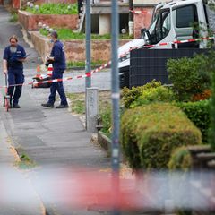 Die tödlichen Schüsse führten in Menden am 22. August zu einem größeren Polizeieinsatz. (Archivbild) Foto: Christoph Reichwein/d