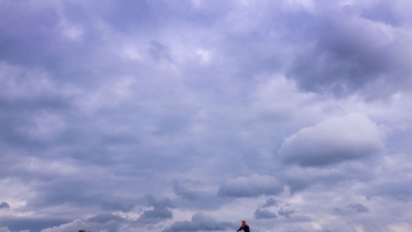 In Niedersachsen und Bremen bleibt es in den kommenden Tagen größtenteils bewölkt. (Symbolbild) Foto: Jens Büttner/dpa