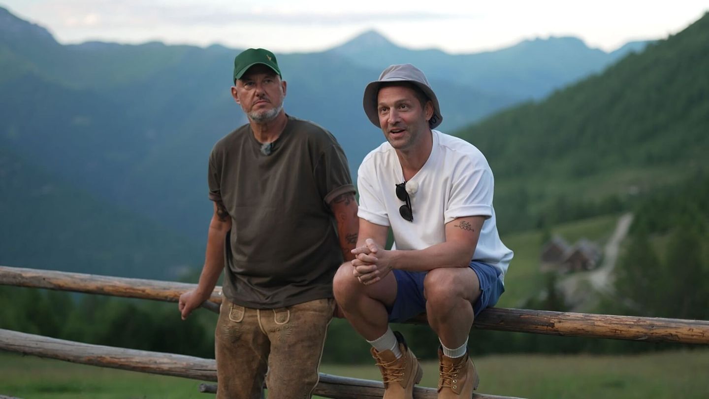 Die beiden TV-Köche sind ab Donnerstag (20.15 Uhr) in ihrem neuen Doku-Format "Rosin & Kumptner: Mission Mittendrin!" auf Kabel