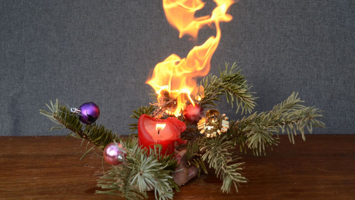 Vor und nach Weihnachten entstehen die meisten Haus- und Wohnungsbrände.