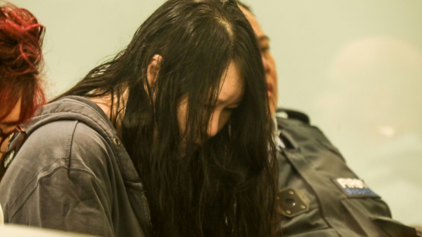 Angeklagte im Gerichtssaal