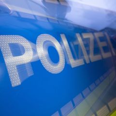 42-jährige Frau flieht vor Polizei mit 1,6 Promille (Symbolbild). Foto: Marijan Murat/dpa