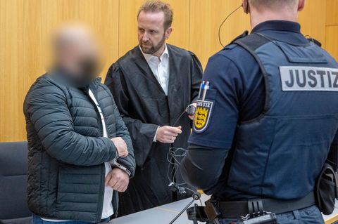 Ein 34-Jähriger steht wegen versuchten Mordes vor Gericht. Foto: Stefan Puchner/dpa