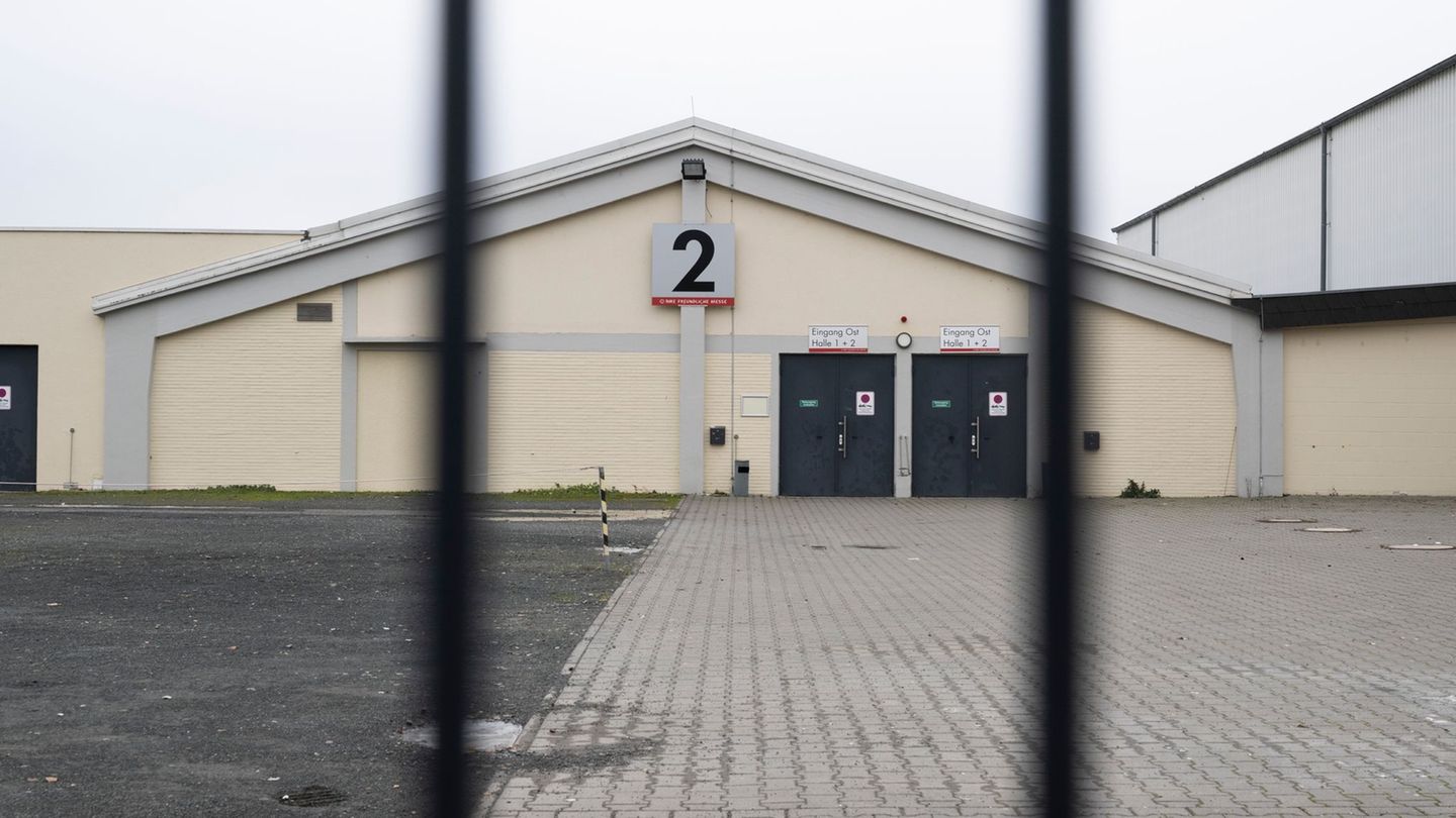 Angesichts des Gründungstreffens der neuen AfD-Jugendorganisation in den Gießener Messehallen stellt sich die Polizei auf massiv