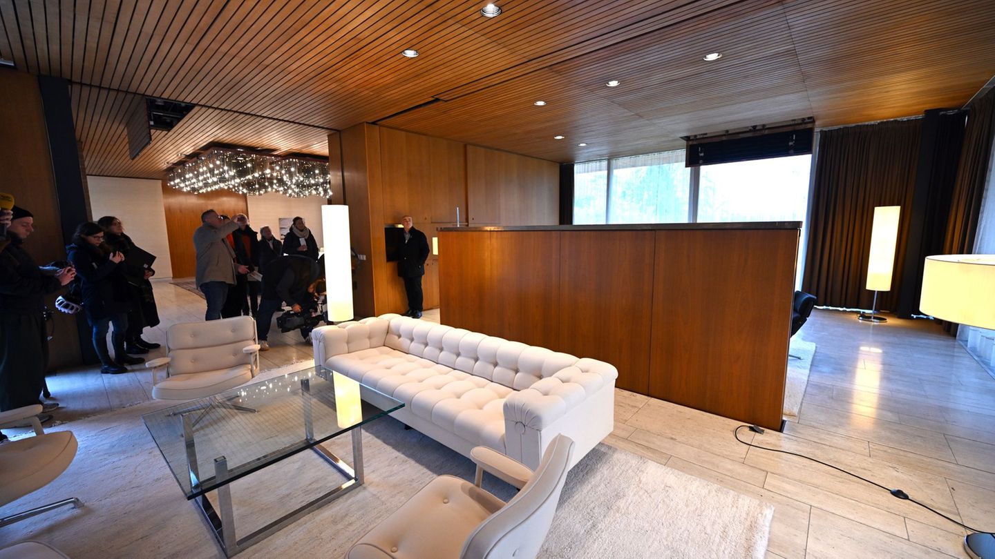 Der sogenannte Kanzlerbungalow ist nach Abschluss der Brandschutz- und Sanierungsarbeiten wieder für die Öffentlichkeit zugängli