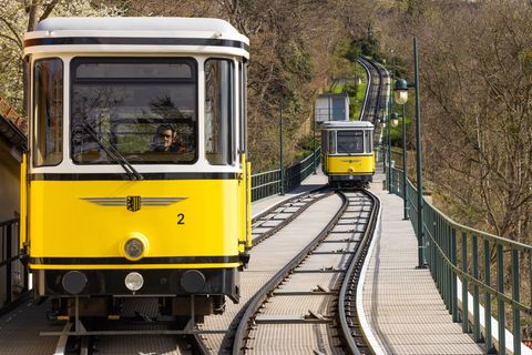 Bei der Dresdner Standseilbahn läuft seit dem 17. November die Herbstrevision. (Archivbild) Foto: Jürgen Lösel/dpa