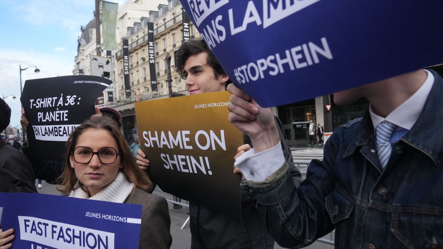 In Frankreich kam es nach einem Skandal um Sexpuppen zu Protesten gegen das Fast-Fashion-Unternehmen Shein. (Archivbild) Foto: T