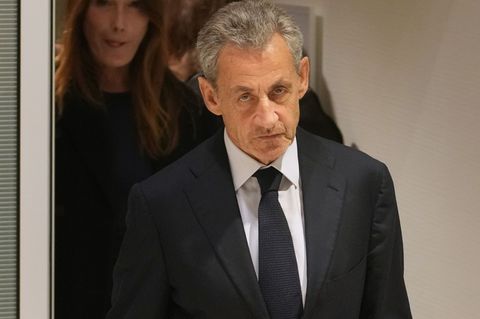 Frankreichs Ex-Präsident Sarkozy muss eine weitere Haftstrafe verbüßen. (Archivbild) Foto: Christophe Ena/AP/dpa