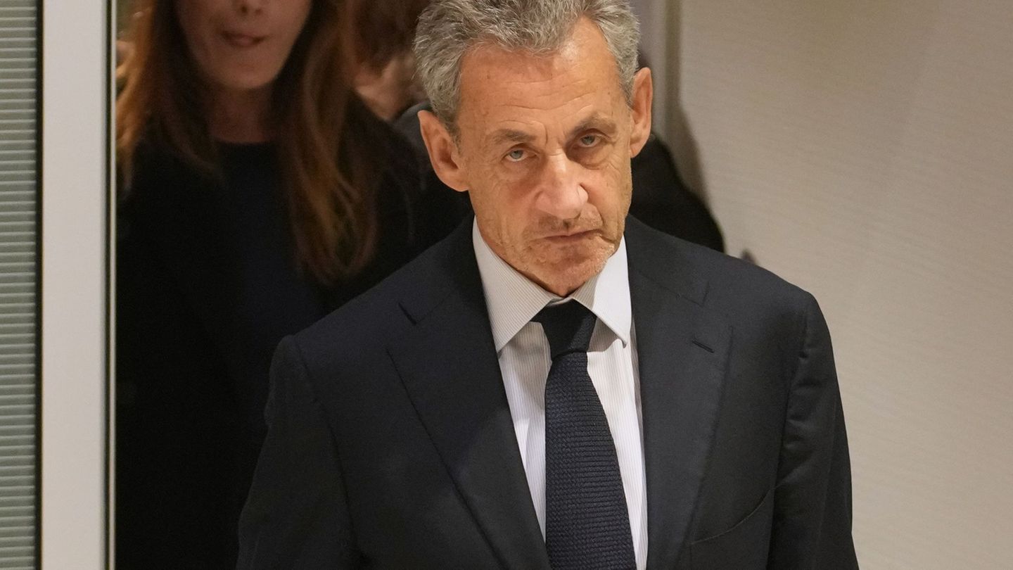 Frankreichs Ex-Präsident Sarkozy muss eine weitere Haftstrafe verbüßen. (Archivbild) Foto: Christophe Ena/AP/dpa