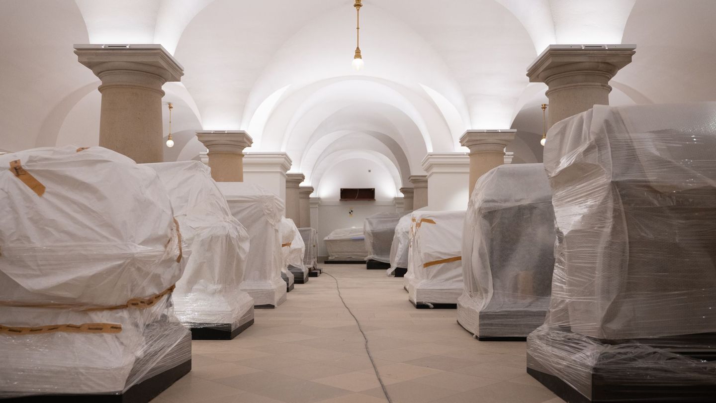 91 Sarkophage sind in die Hohenzollerngruft im Berliner Dom zurückgekehrt. Foto: Markus Lenhardt/dpa