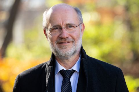 Harald Lesch, Autor, Astrophysiker und Philosoph wird Münchner Ehrenbürger. (Archivbild) Foto: Sven Hoppe/dpa