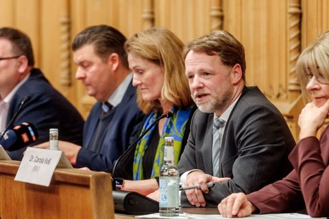 Die Finanzminister - und Senatoren der Nordländer berieten sich in Lübeck. Foto: Markus Scholz/dpa