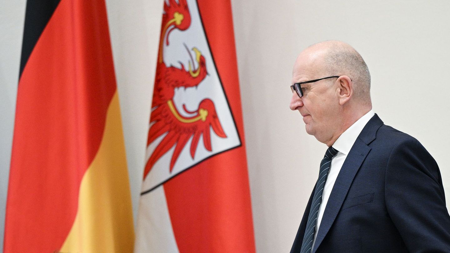 Dietmar Woidke (SPD) weiß um die finanziellen Schwierigkeiten der Städte und Gemeinden. (Archivbild) Foto: Jens Kalaene/dpa