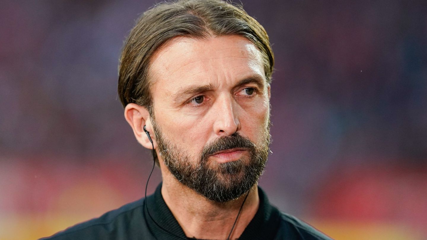 Thomas Hengen bleibt dem 1. FC Kaiserslautern als Geschäftsführer erhalten. (Archivbild) Foto: Uwe Anspach/dpa