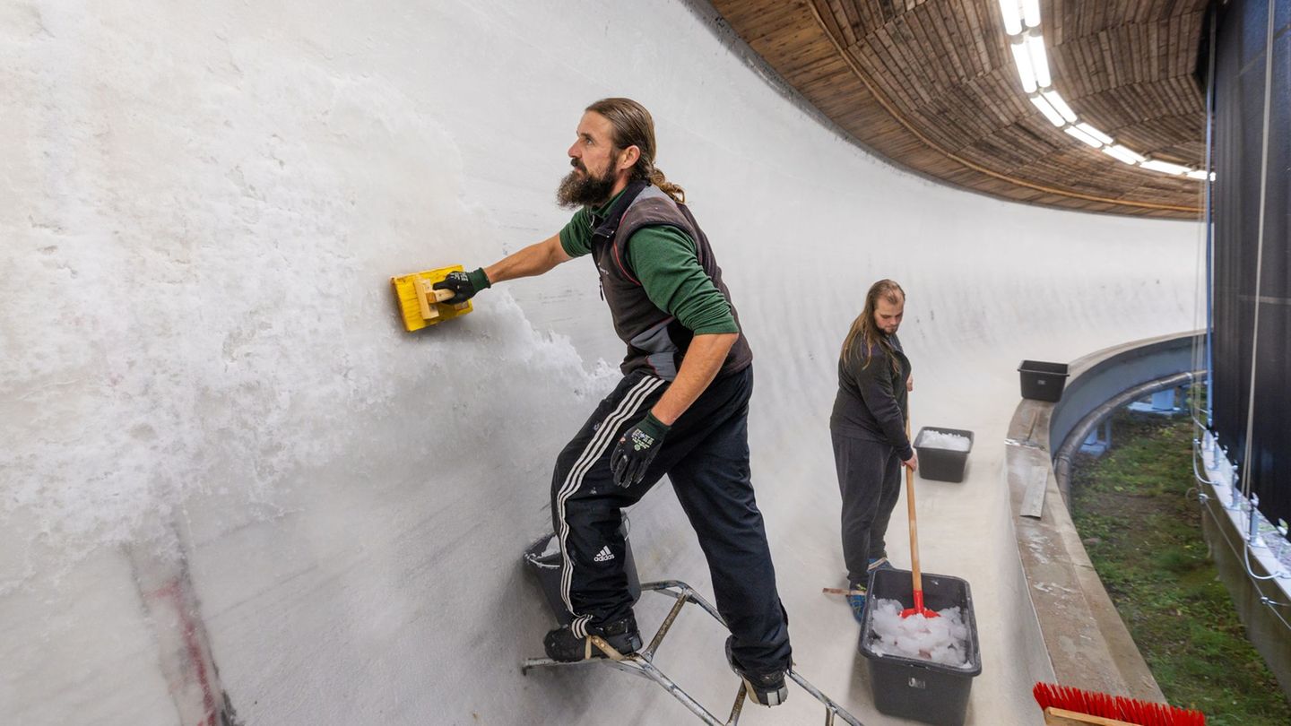 Der Oberhofer Eiskanal ist in diesem Jahr bereits seit dem 13. Oktober in Betrieb. (Archivbild) Foto: Michael Reichel/dpa