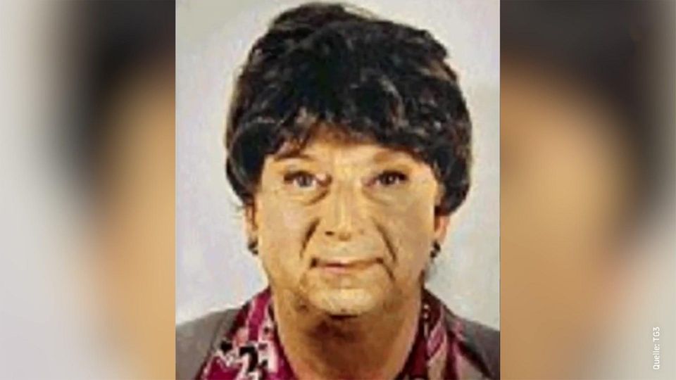 Mann verkleidet sich als tote Mutter, um Rente zu kassieren