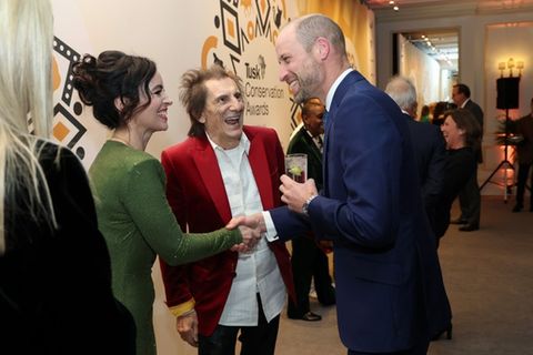 Prinz William mit Ron Wood und dessen Ehefrau Sally.