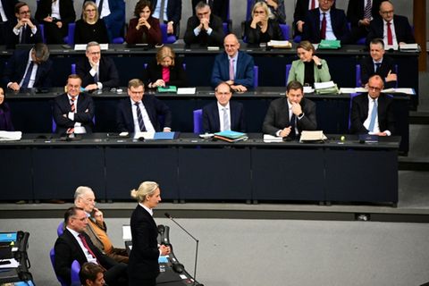 Regierungsbank im Bundestag