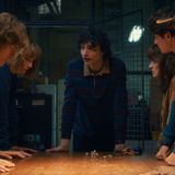 Von Elf ist Mike von Anfang an fasziniert. Später werden die beiden sogar ein Paar. Dem Trailer der finalen fünften Staffel nach zu urteilen, wird der inzwischen hochgewachsene Mike die Gruppe in der finalen Schlacht anführen.