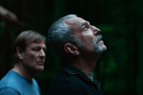 Daniel Day-Lewis (r) als Ray und Sean Bean als Jem in einer Szene das Films. Foto: -/Courtesy of Focus Features/dpa