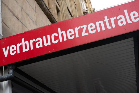 Die Verbraucherzentralen sehen bei einzelnen Algenprodukten die Gefahr einer überhöhten Jodaufnahme (Symbolbild). Foto: Boris Ro