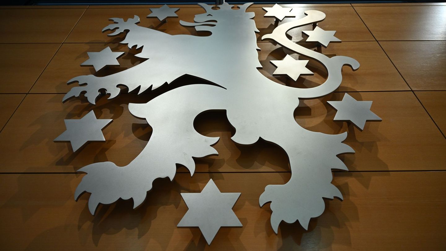 Die Fraktionschefs von Linke, SPD, CDU und BSW haben lange über einen Doppelhaushalt 2026/2027 verhandelt, nun gibt es eine Eini