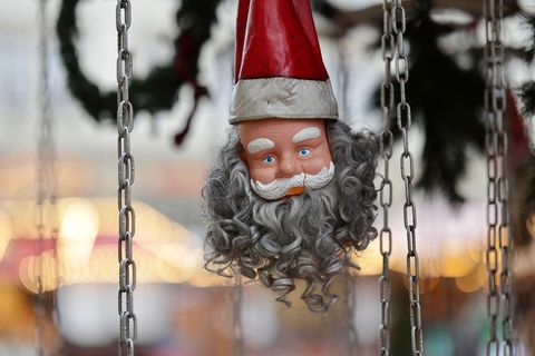 Es müssen nicht immer volle Weihnachtsmärkte sein. (Symbolbild) Foto: Matthias Bein/dpa