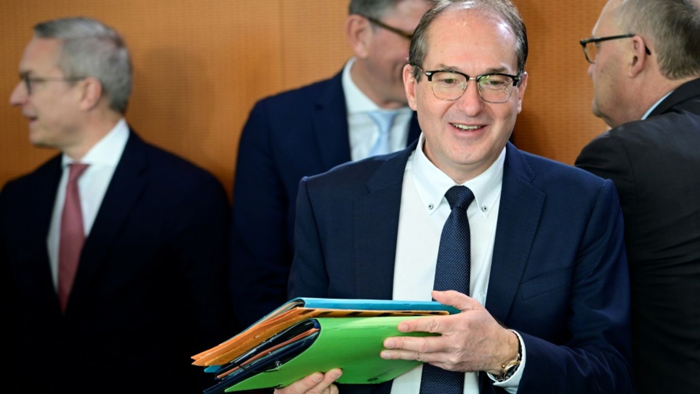 Dobrindt im Kabinett