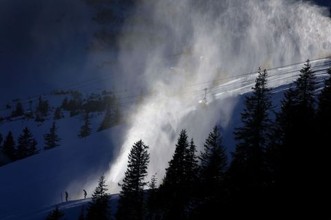 Um den Skilift am Fellhorn ist ein Streit entbrannt. (Archivbild) Foto: Karl-Josef Hildenbrand/dpa