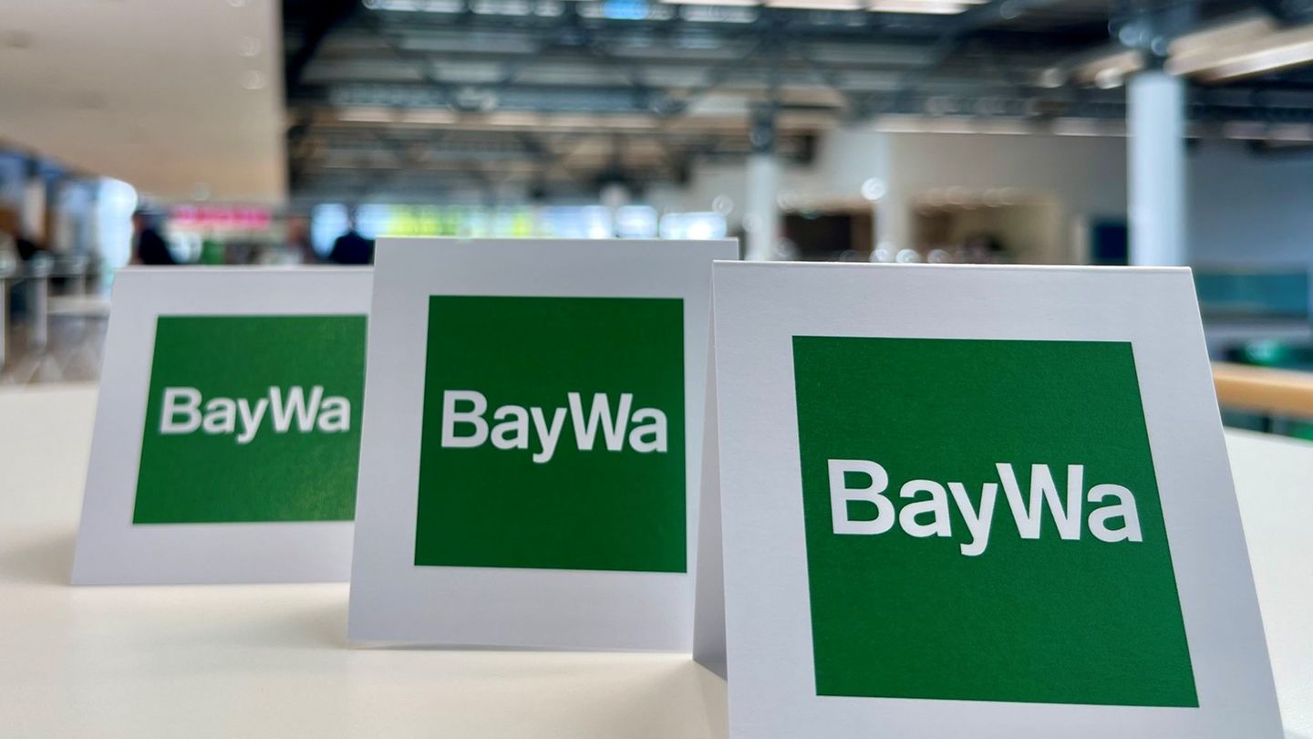 Die Baywa will gut drei Viertel ihrer Schulden abbauen. (Symbolbild) Foto: Carsten Hoefer/dpa